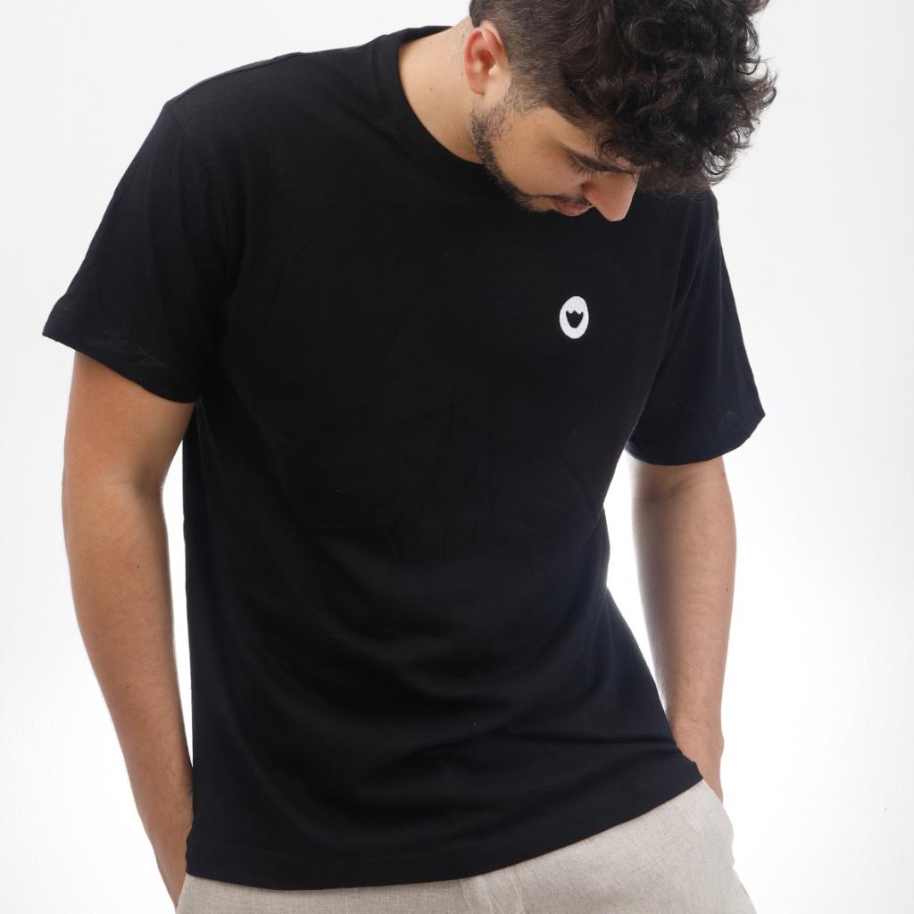 Camiseta Clásica - Color Negro - PATO COLORADO